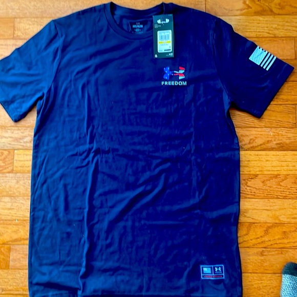 NWT Men’s M Under Armour SS T-Shirt. - Picture 1 of 5